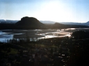 Panoramica del ponte sul Tagliamento con vista della montagna