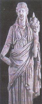 Il Castello di Baia - Statua della dea dell'Abbondanza.JPG (13646 byte)