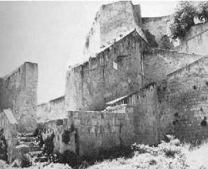 Il Castello di Baia n.6 (Particolare).JPG (12259 byte)