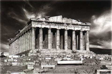 vecchia cartolina in bianco e nero del Partenone