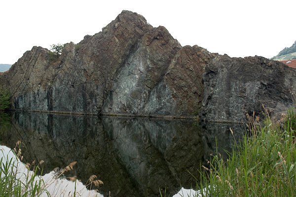 Parco Stirone - pietra nera - ofiolite
