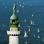 Il Faro della Vittoria con il Golfo di Trieste
