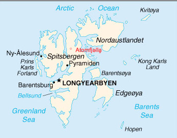 Denominazione: Svalbard e Jean Mayen, gruppo di isole tra il 74 - 81N e 10-35E.                                                   Superficie 1300kmq di cui circa il 60% coperto di ghiaccio    Popolazione  45661 abitanti  di cui circa 1500 vivono nella capitale Longyearbyen                                                               Moneta: corona norvegese (NOK)