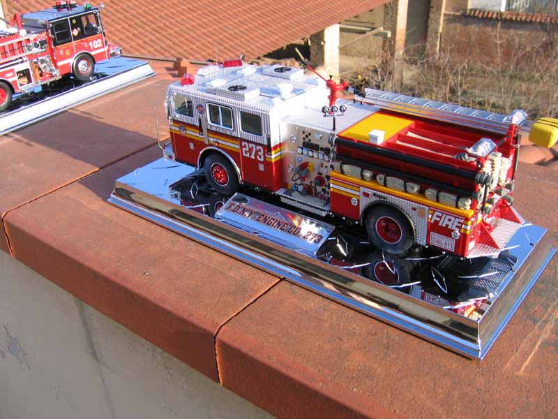 Code 3 1/32 Diamond FDNY Engine Co. 68 Yankees™ Seagrave Pumper