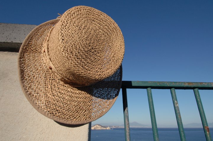 Un cappello dimenticato.jpg