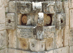 Uxmal - Particolare torre dell'indovino
