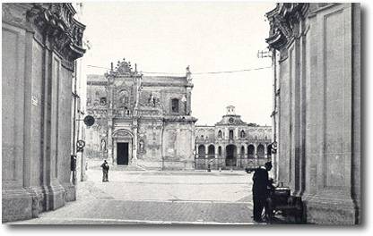 Lecce piazza del Duomo