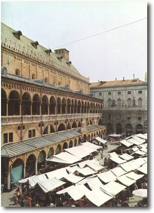 Padova piazza delle Erbe