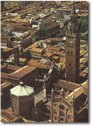 Cremona piazza del Comune