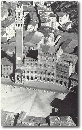 Siena piazza del Campo