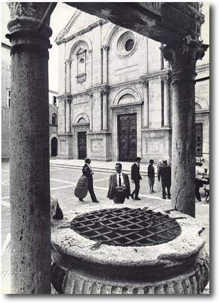 Pienza piazza Pio II