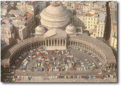 Napoli piazza del Plebiscito