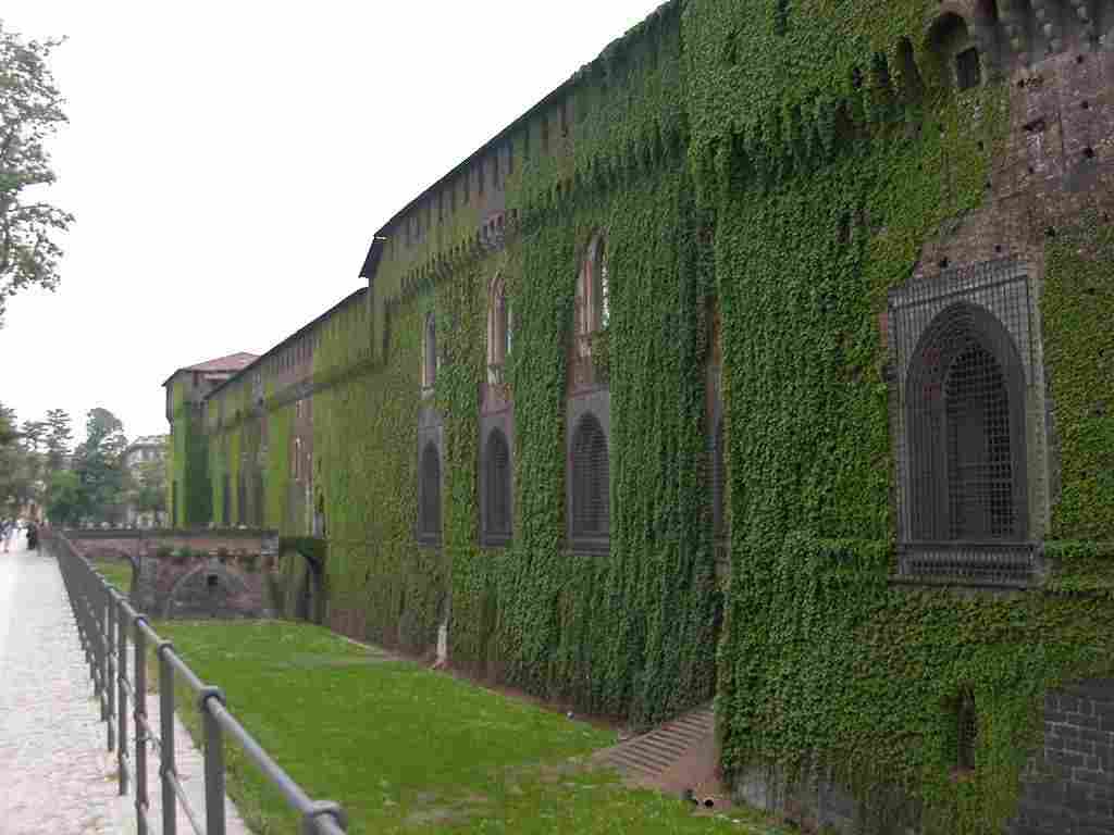 Castello Sforzesco 2.jpg (41573 byte)