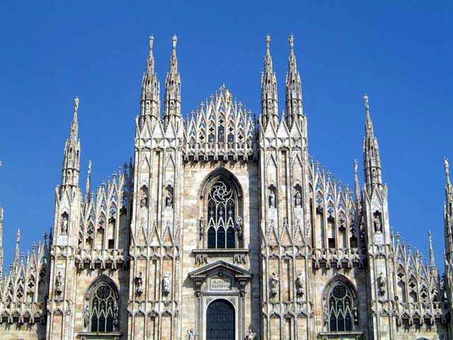 Duomo - La facciata.jpg (47725 byte)