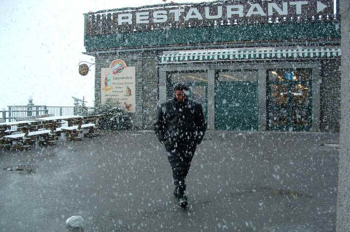 CLOCHARD FA IL BELLO D'INVERNO......PARDON D'ESTATE !