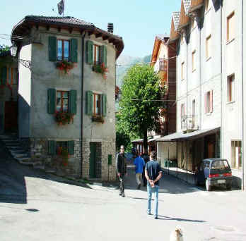 SCORCIO DEL BORGO DI FELLICAROLO( FANANO MO )