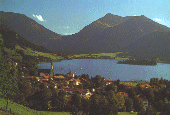 Lo 
Schliersee con l'isola di Wrth.