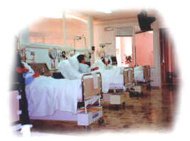 L'interno di una sala di dialisi
