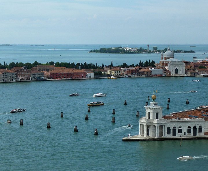 Foto 148 - Punta della Dogana e Chiesa del Redentore.jpg