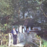 Gustin e Ernest all'entrata del ristorante StariAmbari nelle vicinanze di Slavonska Posega - Slavonjia