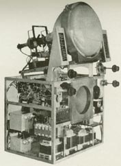 Ricevitore di radiofonia e televisione Safar con 23 valvole oltre al tubo catodico