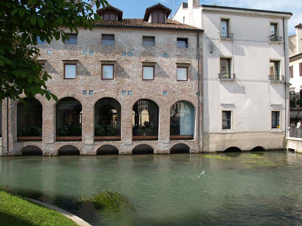 Treviso - Casa dei Carraresi vista dalla Pescheria