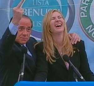 berlusconi_mittelfinger_200505012.jpg