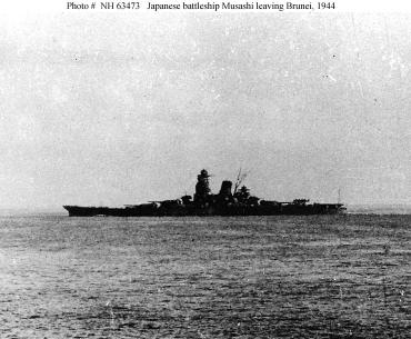 la corazzata Musashi in navigazione