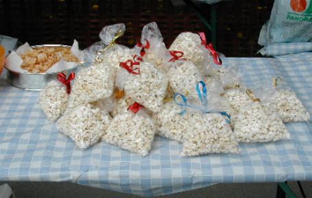 popcorn.JPG (25588 byte)