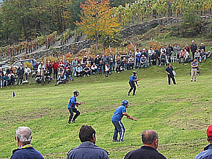 tsan2004e.JPG (42845 byte)