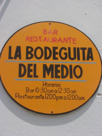 labodeguitadelmedio3.jpg