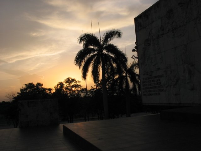 monumentoalchetramonto6.jpg