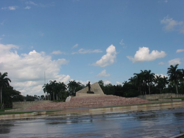 monumentoacamilo14.jpg