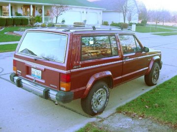 Cherokee XJ V6 2,8L Pioneer (2 porte) 1986