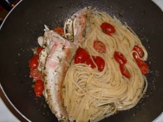 Gallinella acquapazza con spaghetti 04.jpg